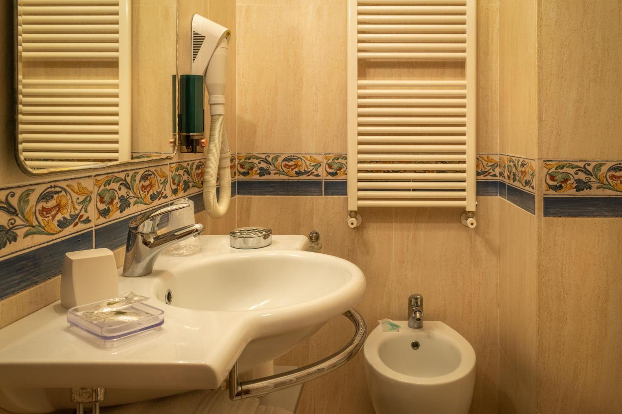 Hotel La Fonte Del Cerro Saturnia Ngoại thất bức ảnh